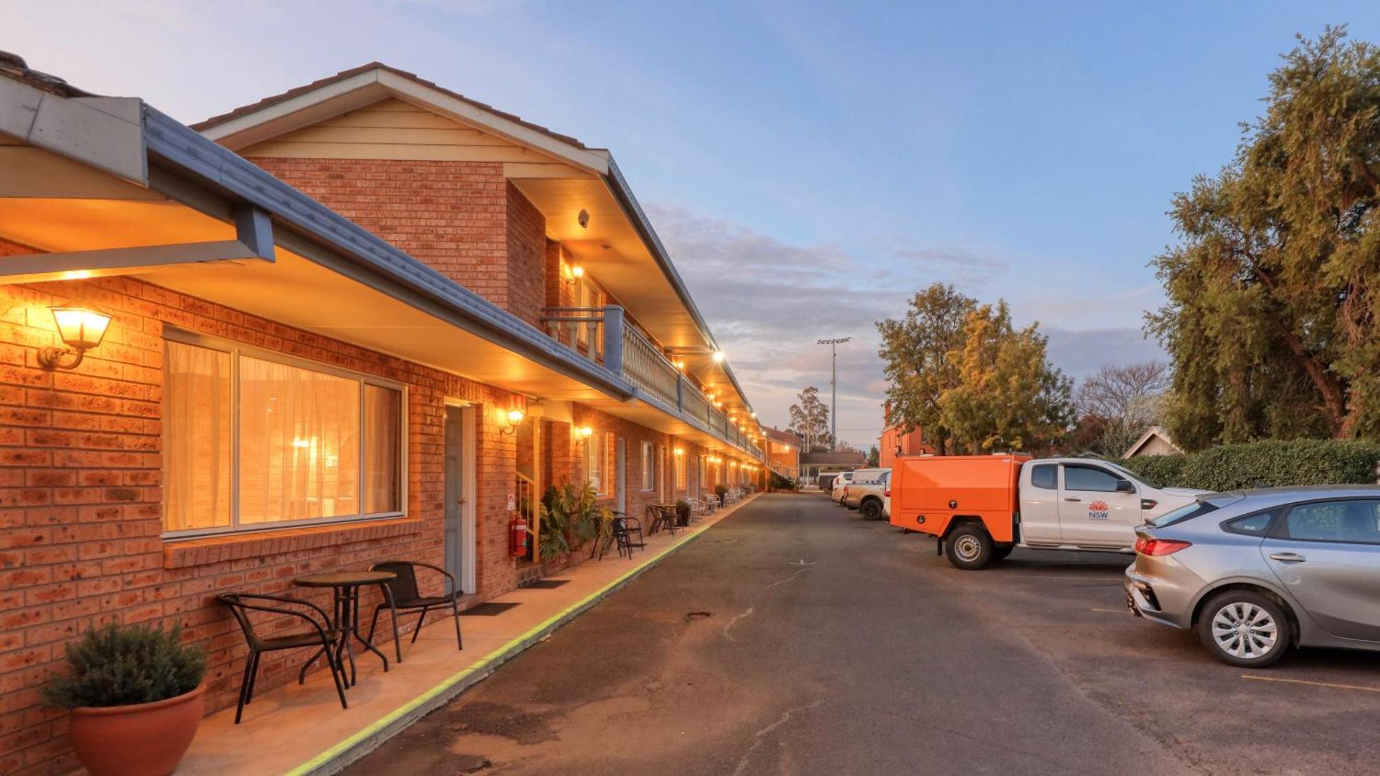 Blue Diamond Motor Inn Dubbo Exterior foto